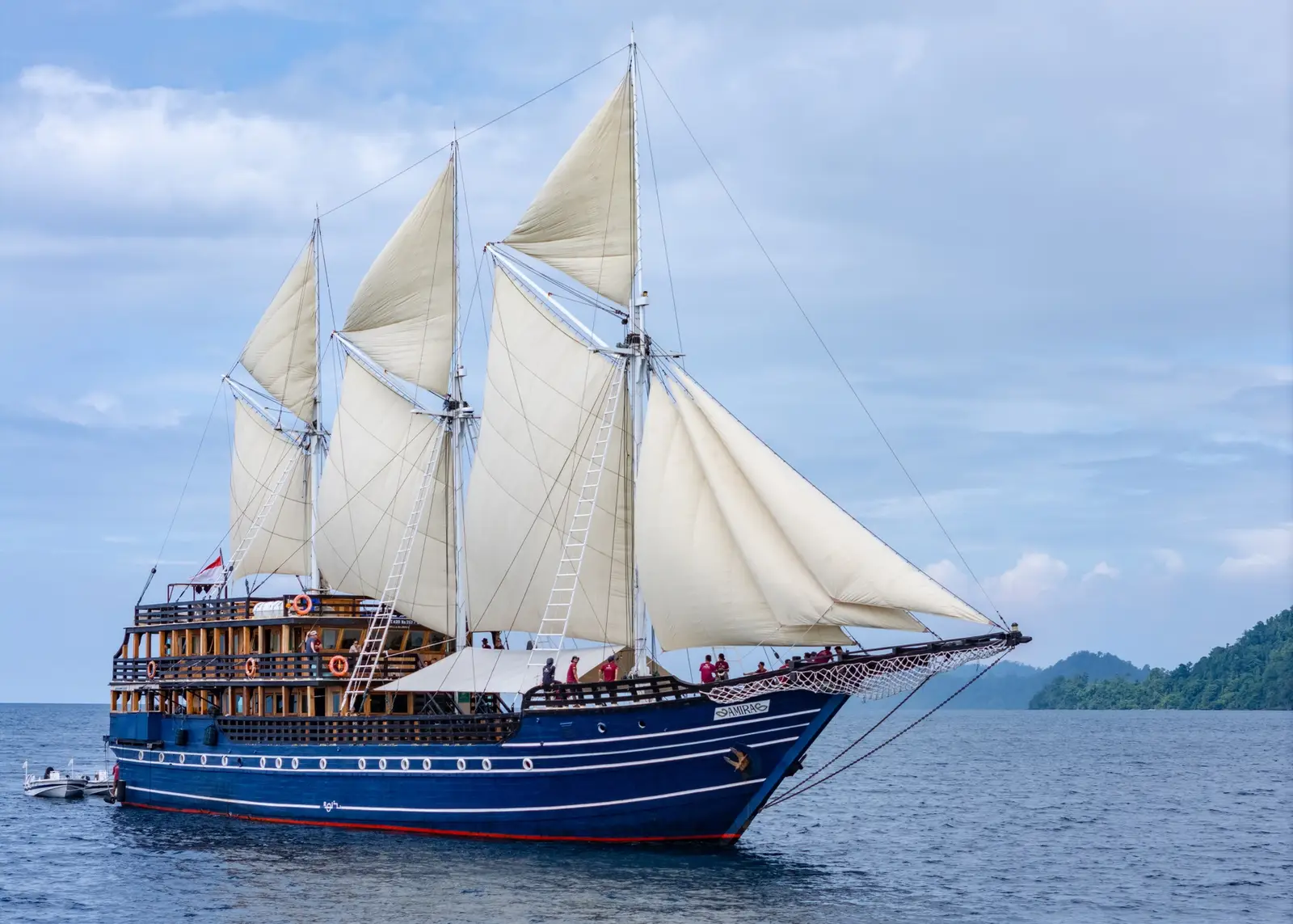 Amira Liveaboard