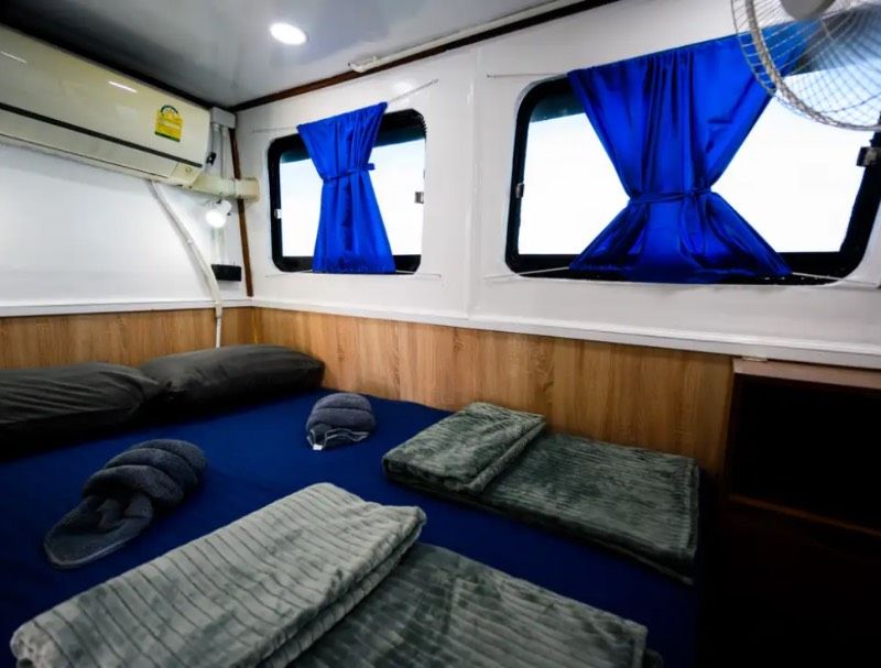 Cabin #2 Beds Right - ENSUITE DBL