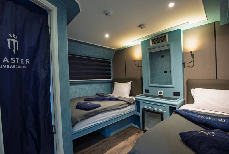 Classic Twin/Double Cabin