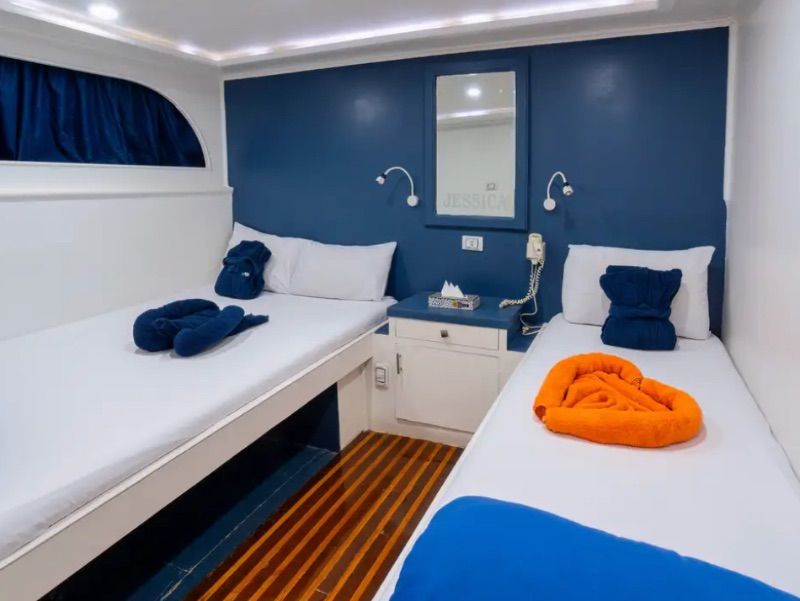 Deluxe Twin Cabin