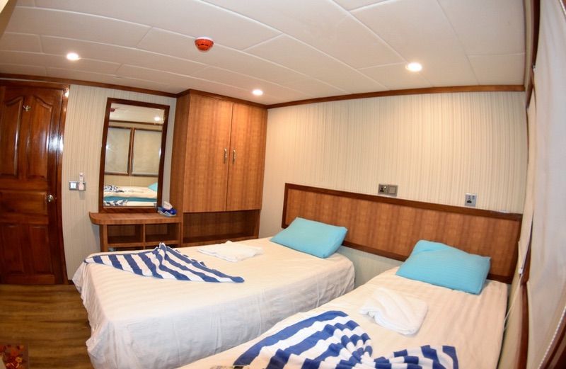 cabins with twin beds (Upper deck)
