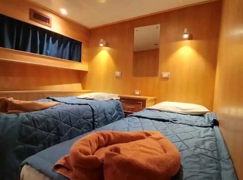 Lower Deck - Twin Cabins