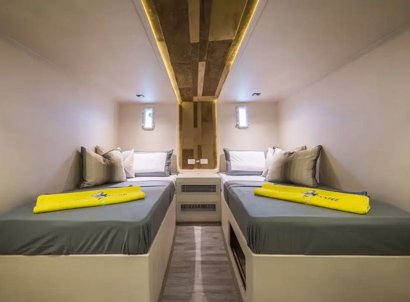 Lower Deck Standard