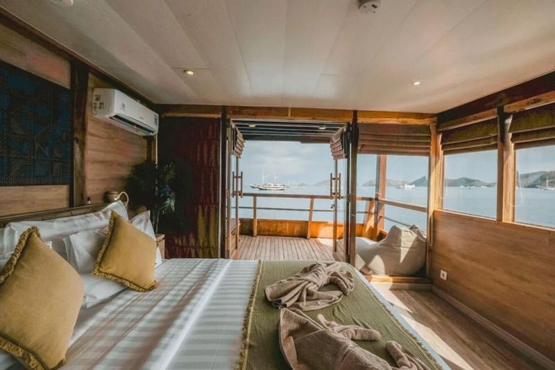 Superior Double Suite (with Balcony)