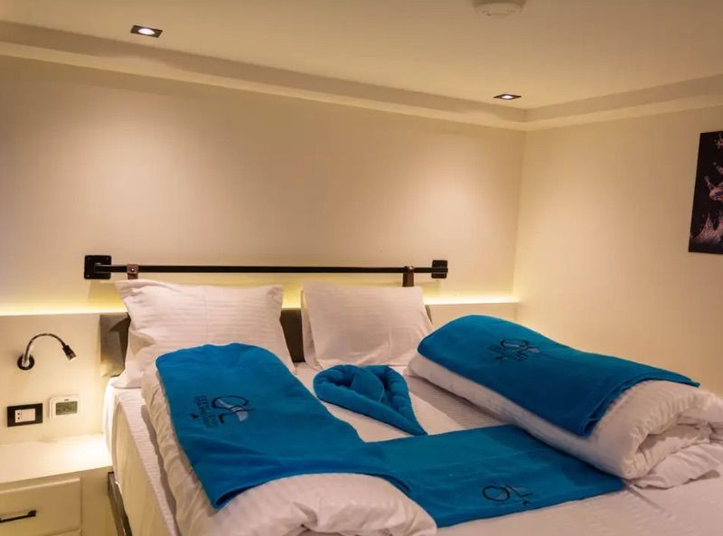 Suite Cabins Sundeck