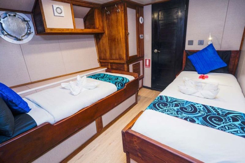Classic Twin Cabin
