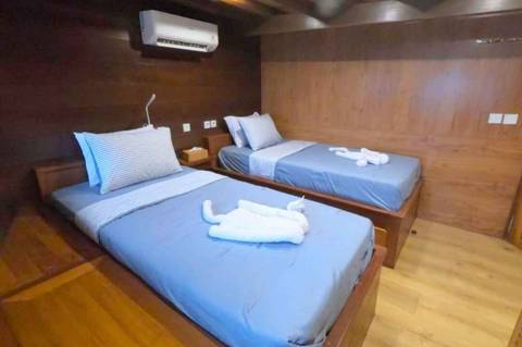 Lower Cabin Twin