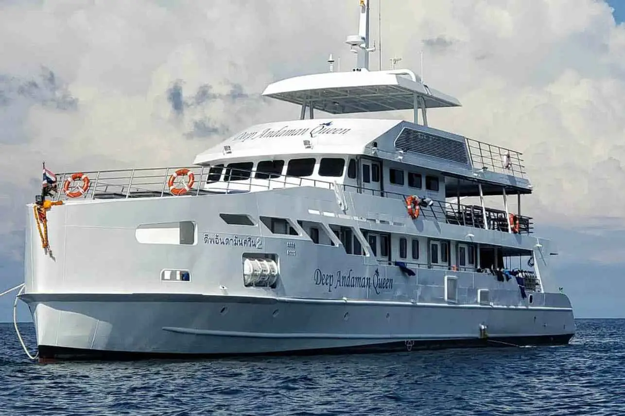 Deep Andaman Queen sukellussafari