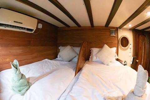 Double Cabin