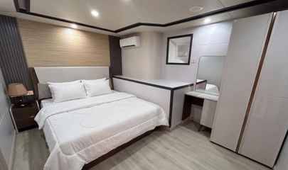 Lower Deck Double Cabins