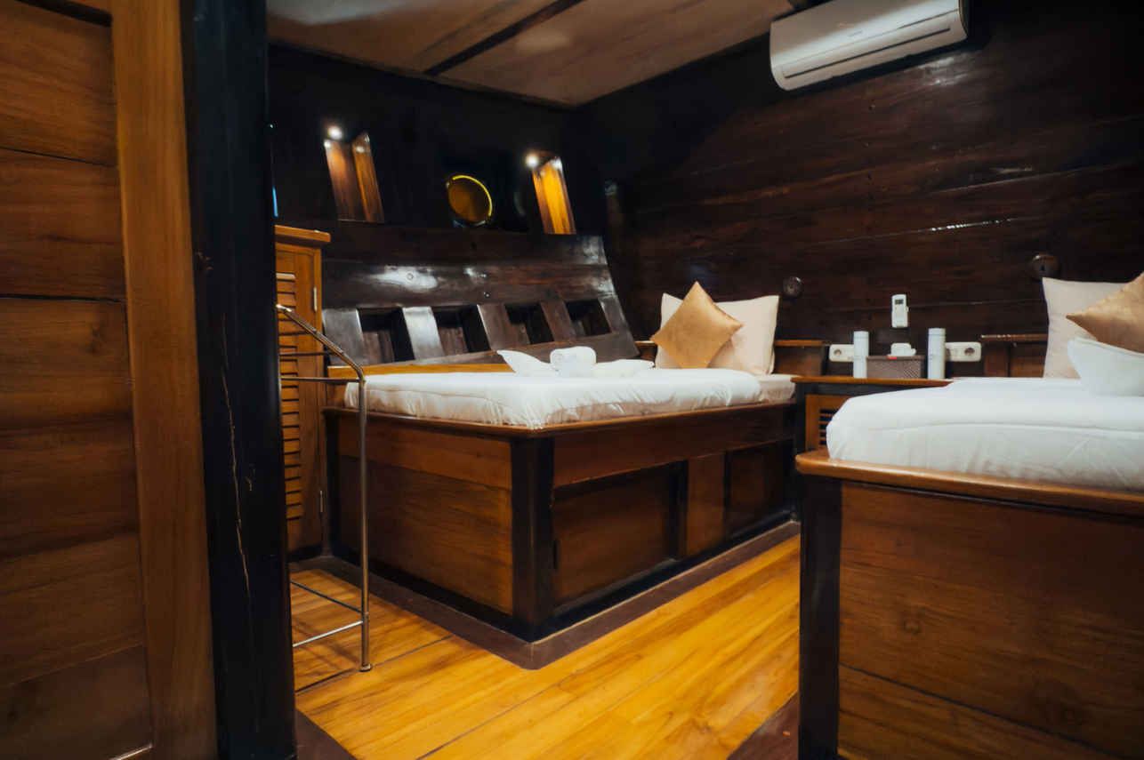 Lower Deck Twin Cabin