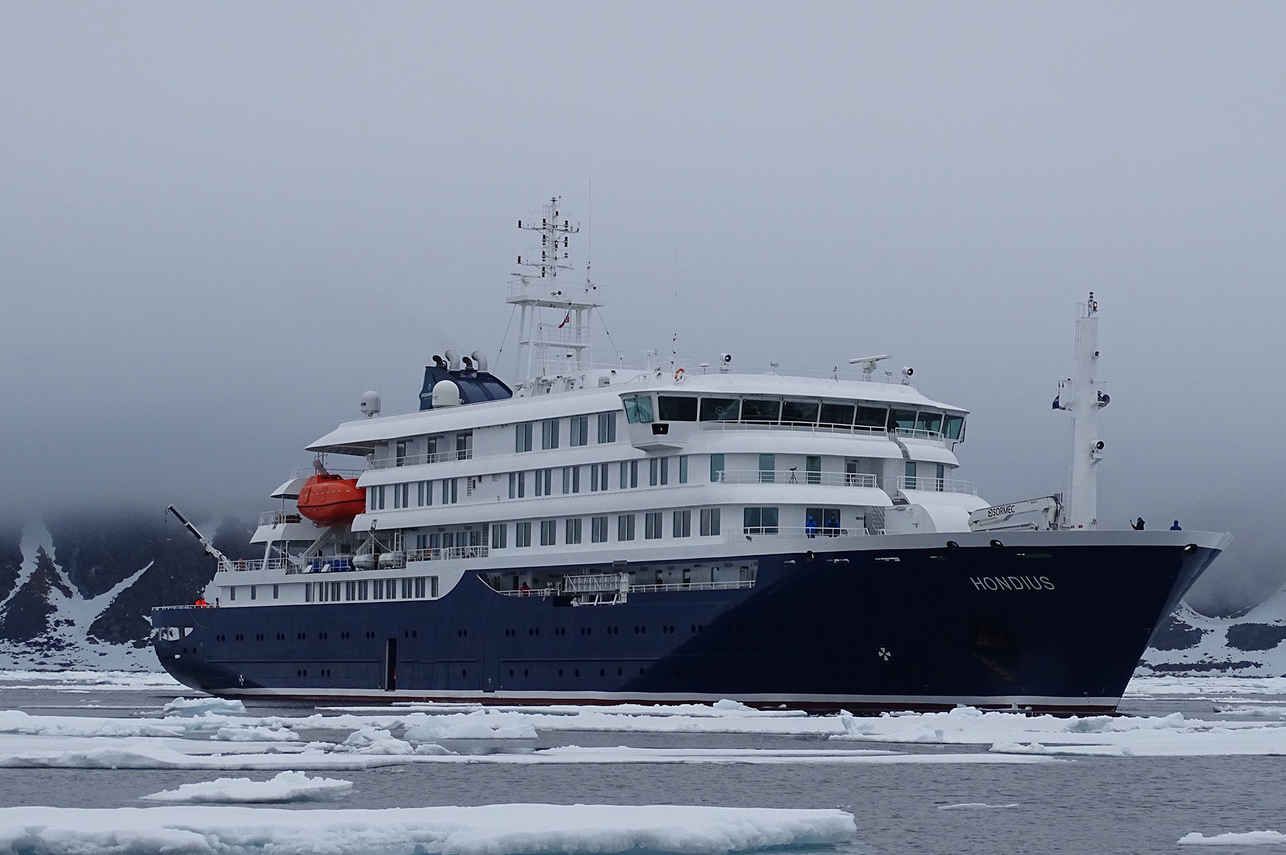 Best Antarctica Liveaboards