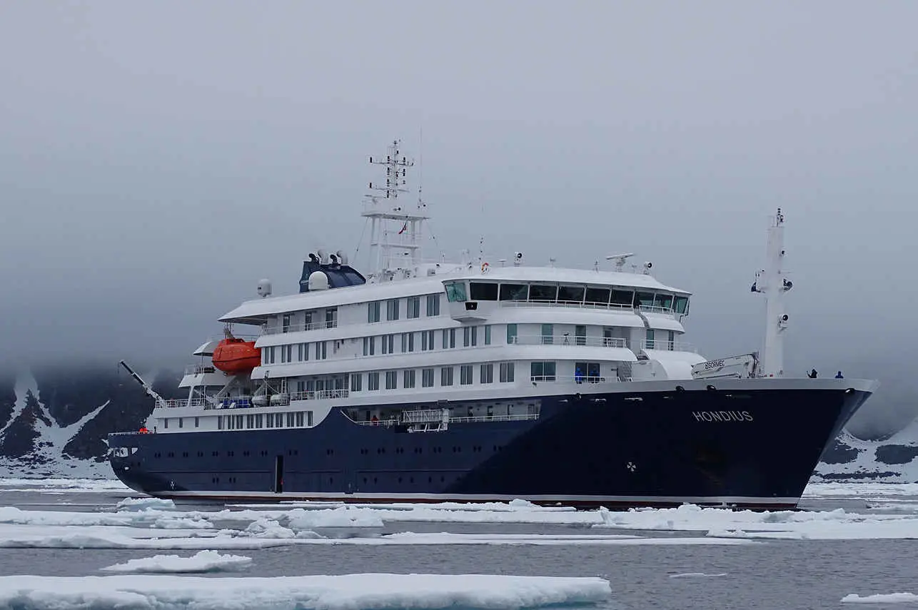 Hondius Antarctica Diving ダイビングクルーズ船