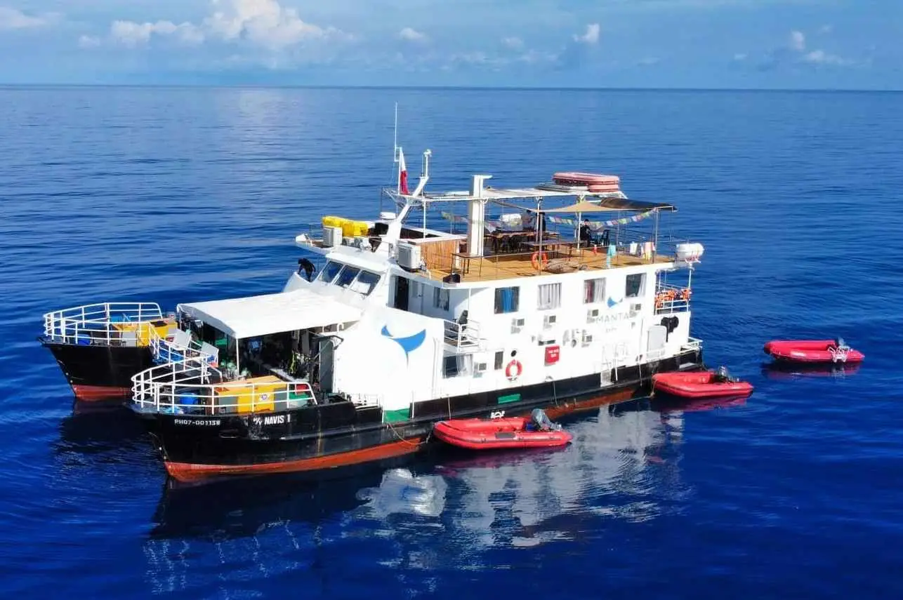 Navis 1 Liveaboard