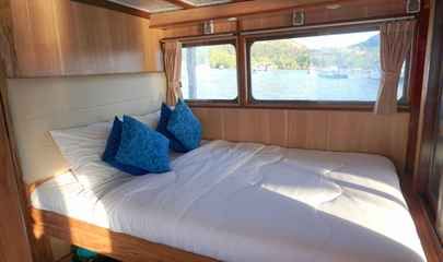 Double Cabin